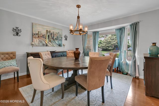 9 Briarwood Road, Fair Haven, NJ 07704