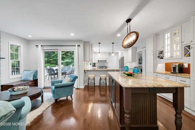 9 Briarwood Road, Fair Haven, NJ 07704