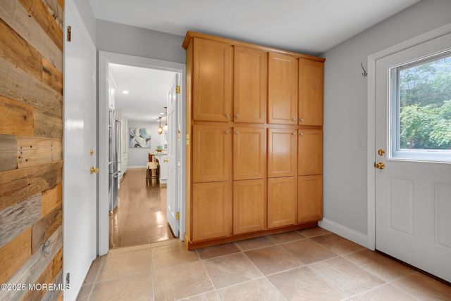 9 Briarwood Road, Fair Haven, NJ 07704