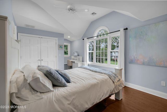 9 Briarwood Road, Fair Haven, NJ 07704