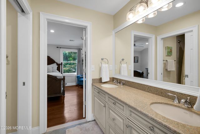 9 Briarwood Road, Fair Haven, NJ 07704
