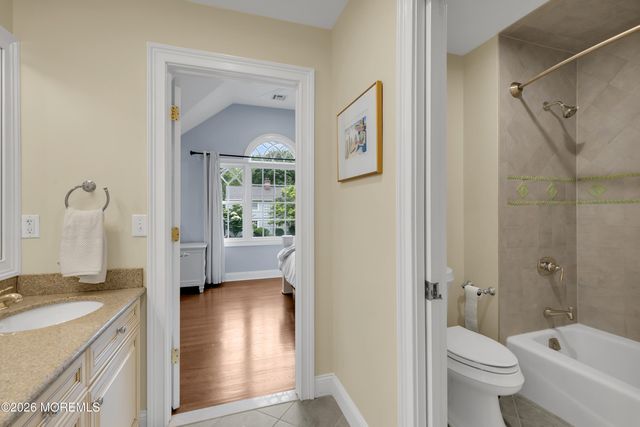 9 Briarwood Road, Fair Haven, NJ 07704