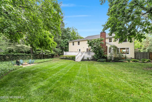 9 Briarwood Road, Fair Haven, NJ 07704