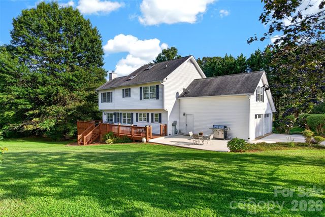 69 Sunwest Drive, Arden, NC 28704
