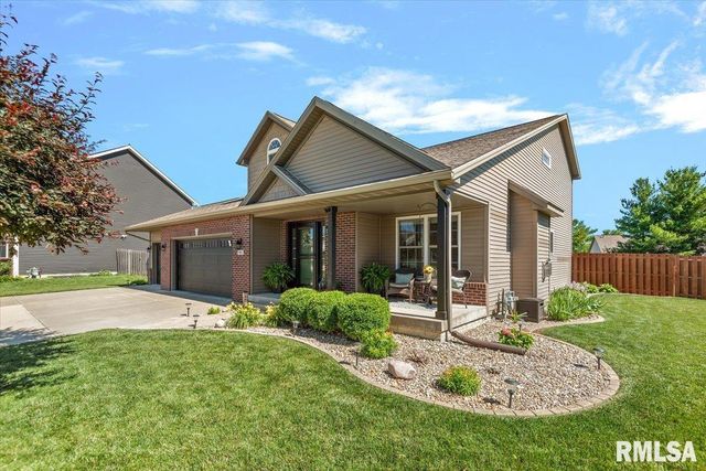 911 CYPRESS Drive, Chatham, IL 62629