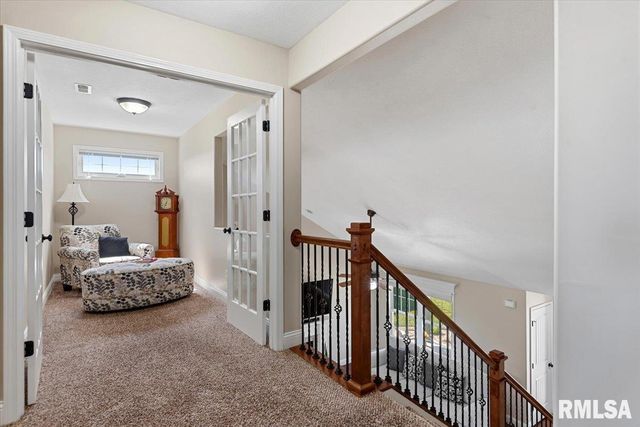 911 CYPRESS Drive, Chatham, IL 62629