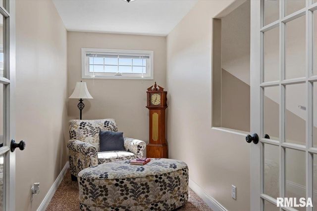 911 CYPRESS Drive, Chatham, IL 62629