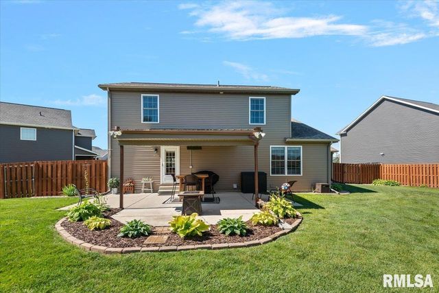 911 CYPRESS Drive, Chatham, IL 62629