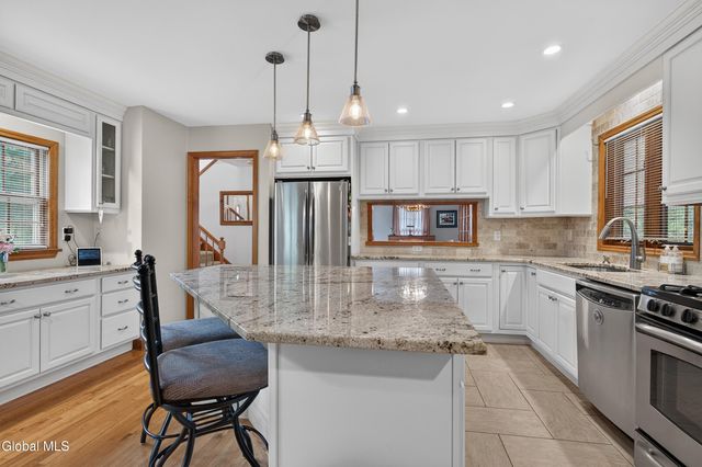 153 Pine Street, North Greenbush, NY 12144