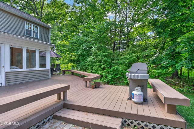 153 Pine Street, North Greenbush, NY 12144