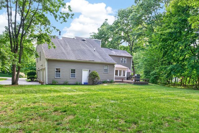 153 Pine Street, North Greenbush, NY 12144
