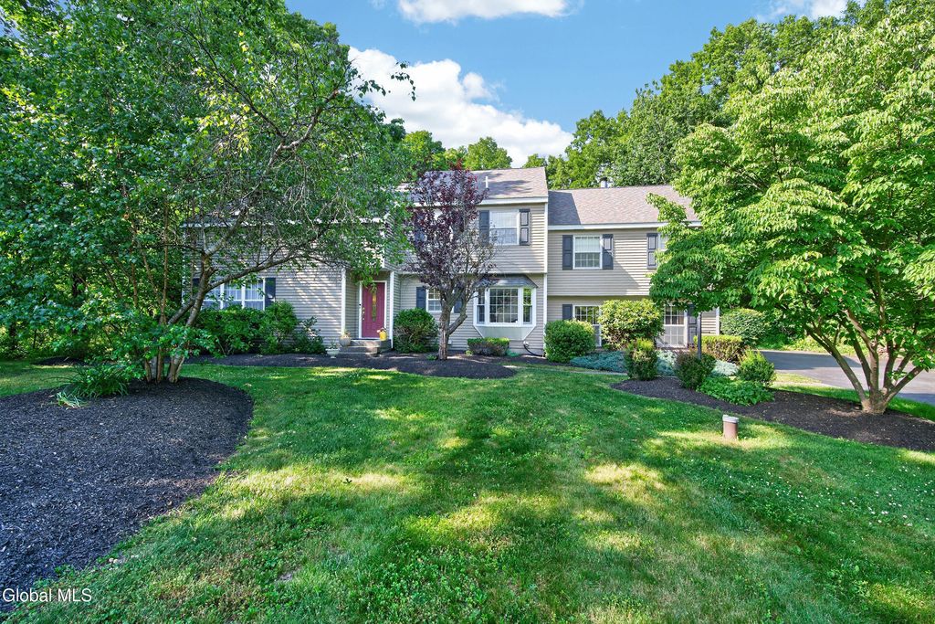 153 Pine Street, North Greenbush, NY 12144