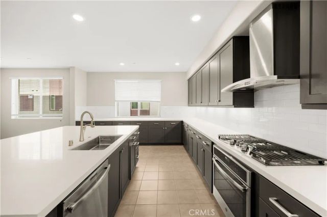 160 Tribeca, Irvine, CA 92612