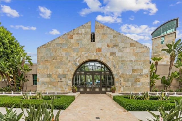 160 Tribeca, Irvine, CA 92612