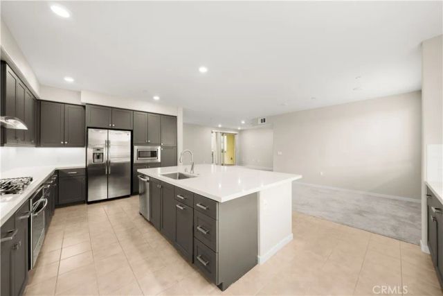 160 Tribeca, Irvine, CA 92612