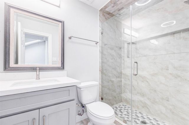 11643 Village Place Drive 194, Houston, TX 77077