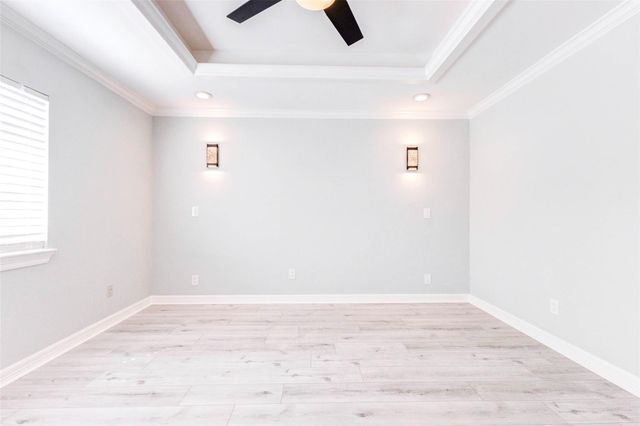 11643 Village Place Drive 194, Houston, TX 77077