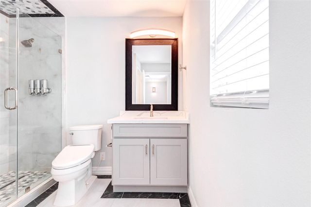 11643 Village Place Drive 194, Houston, TX 77077