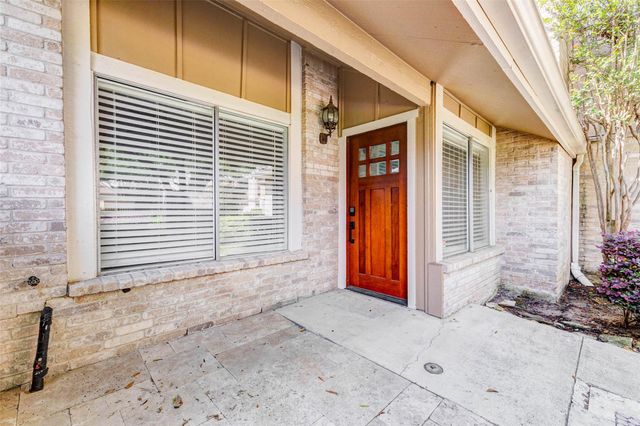 11643 Village Place Drive 194, Houston, TX 77077