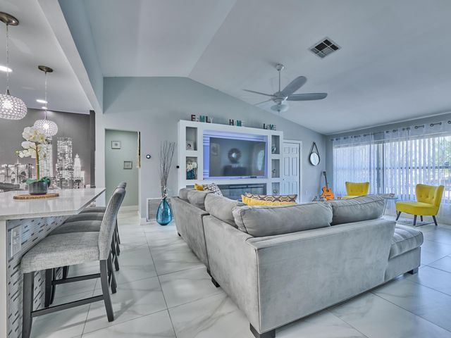 9020 SW 8th Street, Boca Raton, FL 33433