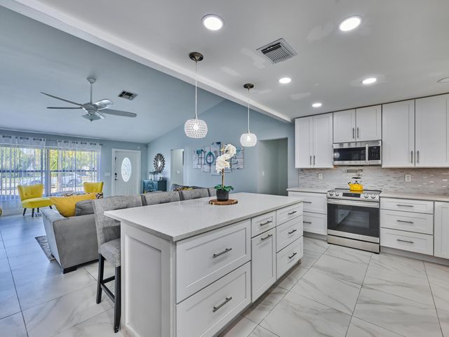 9020 SW 8th Street, Boca Raton, FL 33433