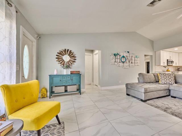 9020 SW 8th Street, Boca Raton, FL 33433