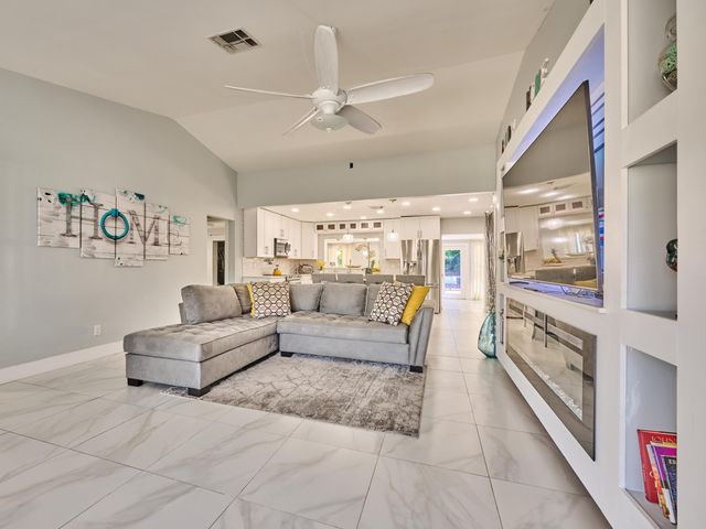 9020 SW 8th Street, Boca Raton, FL 33433