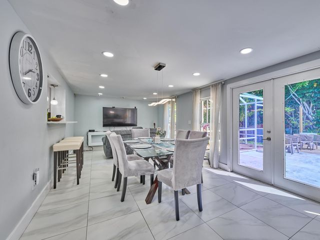 9020 SW 8th Street, Boca Raton, FL 33433