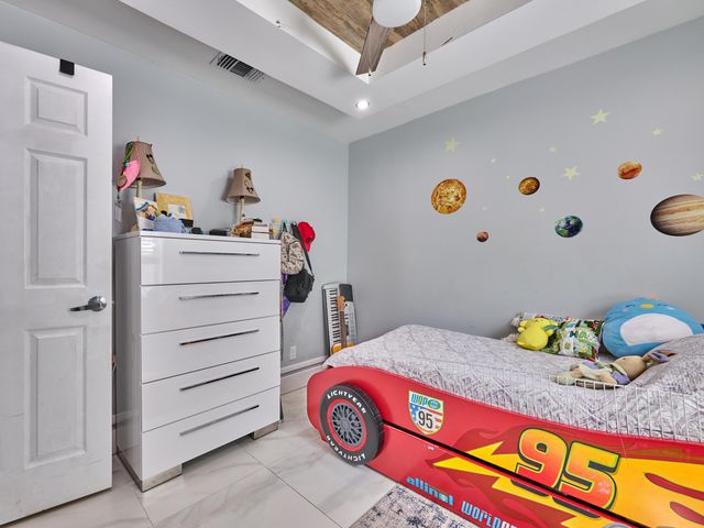 9020 SW 8th Street, Boca Raton, FL 33433