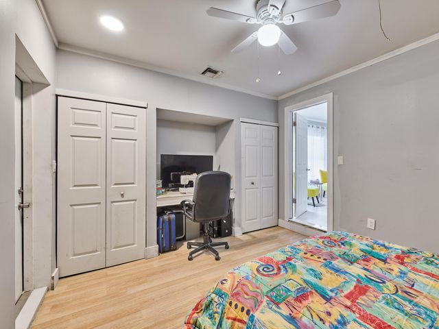 9020 SW 8th Street, Boca Raton, FL 33433