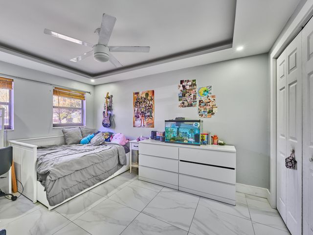 9020 SW 8th Street, Boca Raton, FL 33433