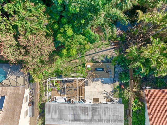 9020 SW 8th Street, Boca Raton, FL 33433