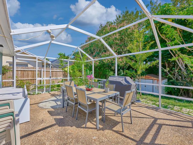 9020 SW 8th Street, Boca Raton, FL 33433