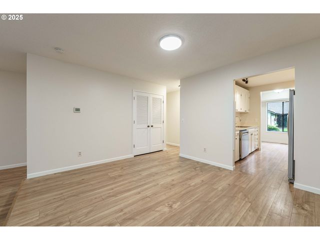 4248 Ne 125TH Pl, Portland, OR 97230