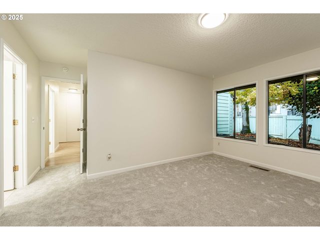 4248 Ne 125TH Pl, Portland, OR 97230