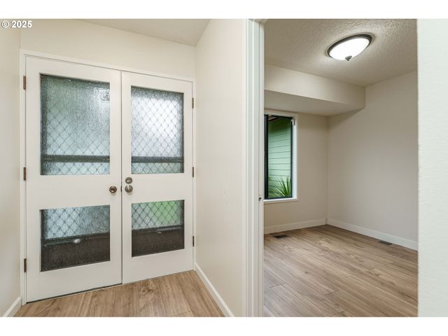 4248 Ne 125TH Pl, Portland, OR 97230