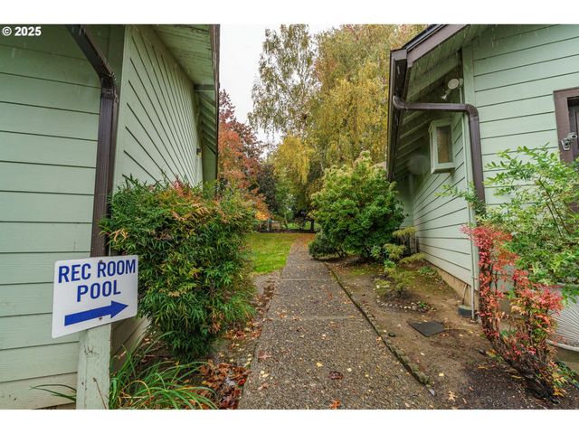 4248 Ne 125TH Pl, Portland, OR 97230