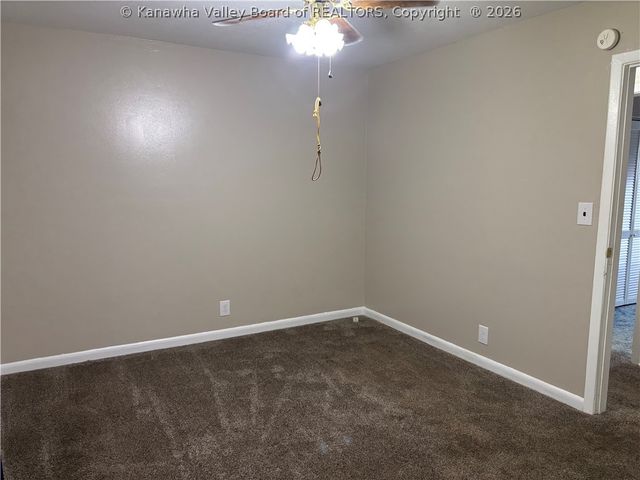 102 Mallory Lane, South Charleston, WV 25309