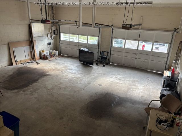 102 Mallory Lane, South Charleston, WV 25309