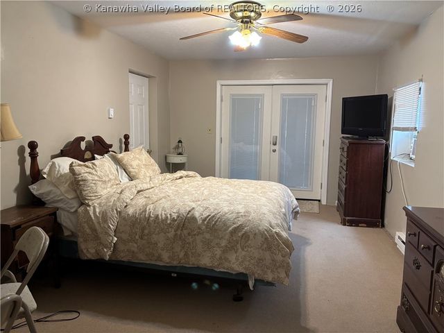 102 Mallory Lane, South Charleston, WV 25309