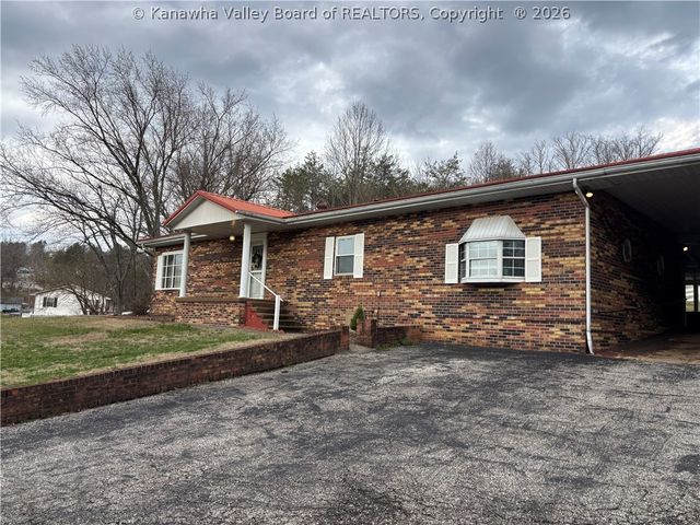 102 Mallory Lane, South Charleston, WV 25309