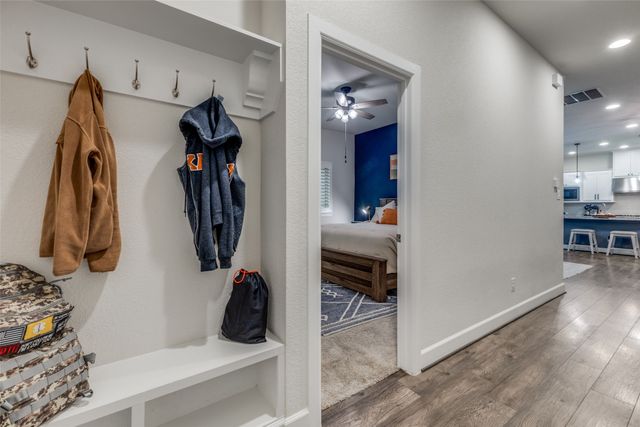 6816 Prompton Bend, Irving, TX 75063