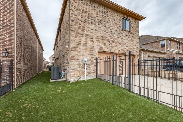 6816 Prompton Bend, Irving, TX 75063