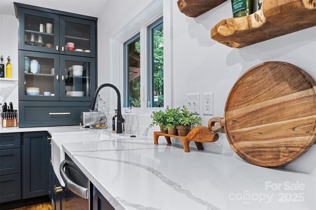 162 Highview Road, Cashiers, NC 28717