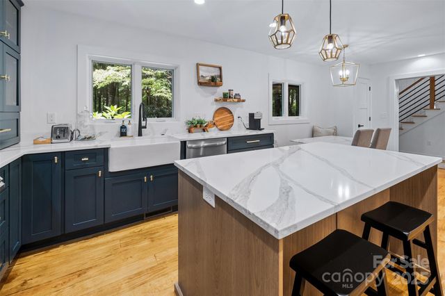 162 Highview Road, Cashiers, NC 28717