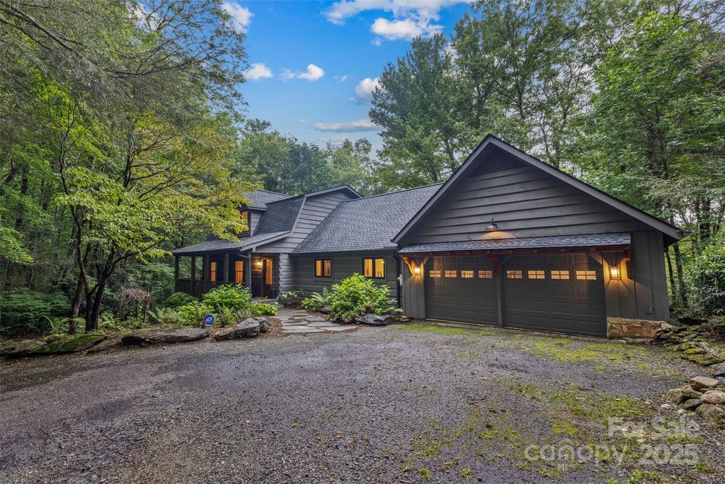 162 Highview Road, Cashiers, NC 28717
