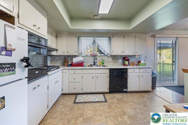 7512 South Main Street, Upper Saucon Twp, PA 18036