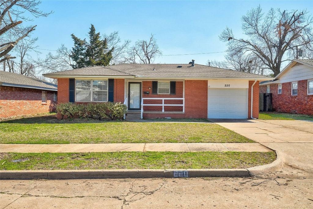 220 E 31st Street, Edmond, OK 73013