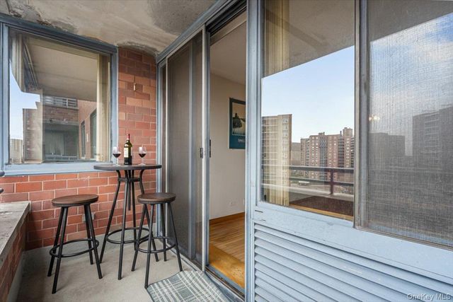 62-54 97th Place 9N, Rego Park, NY 11374