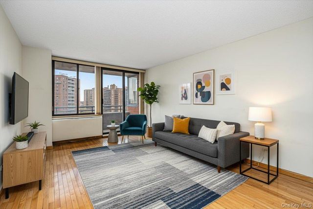 62-54 97th Place 9N, Rego Park, NY 11374